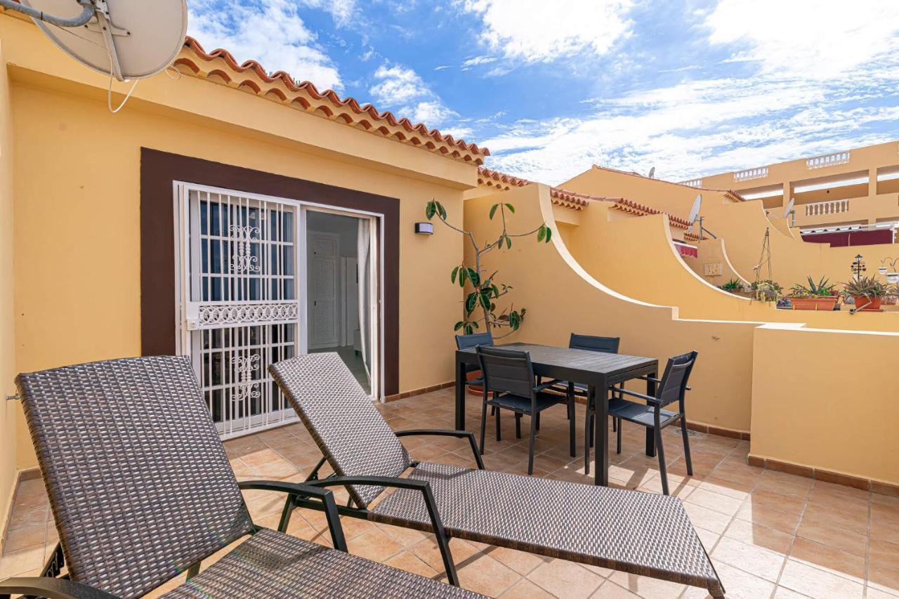 אדחה Top Floor With Ocean View מראה חיצוני תמונה